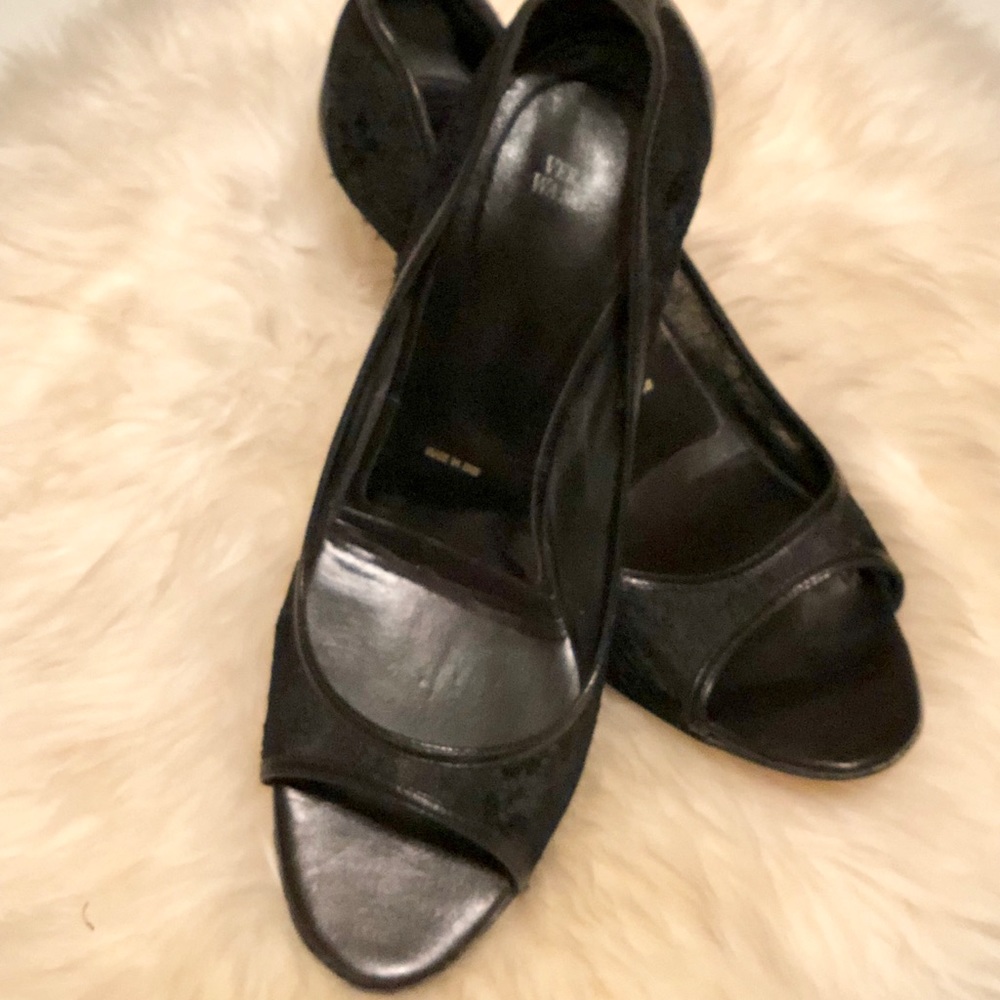 Vera Wang Lace Heels